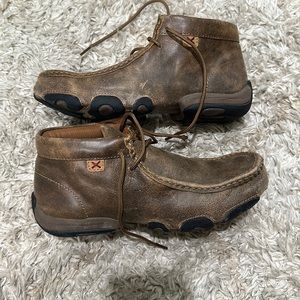 Womens twisted X. VERY GENTLY WORN. Size 7